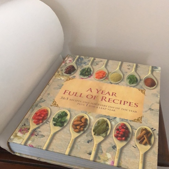 Other - Never used!”A Year Full of Recipes” 365 recipes